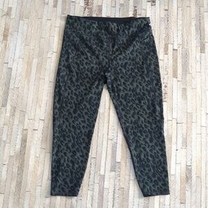 Sweaty Betty Leopard Print Leggings - Black and Green